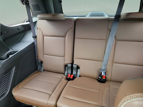 Used 2021 Chevrolet Tahoe High Country image 23