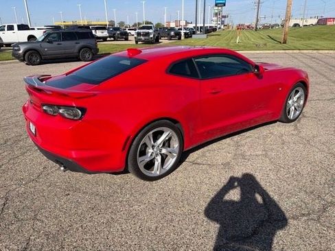 Used 2019 Chevrolet Camaro SS RWD image 3