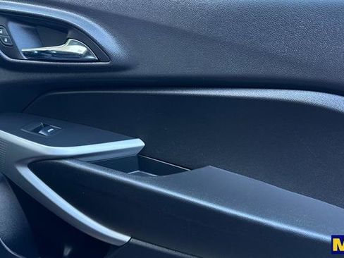 Used 2024 Chevrolet Trax LS w/ LS Convenience Package image 19