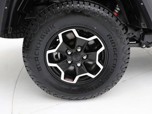 Used 2021 Jeep Gladiator Rubicon image 12