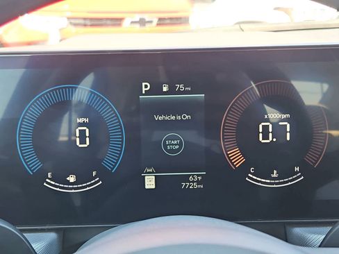 Used 2025 Hyundai Sonata SEL FWD image 35