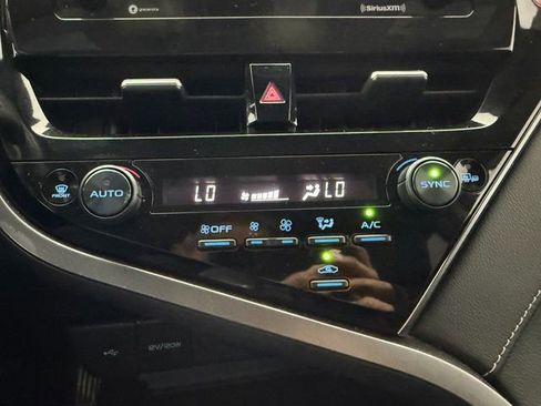 Used 2023 Toyota Camry SE w/ Convenience Package image 18