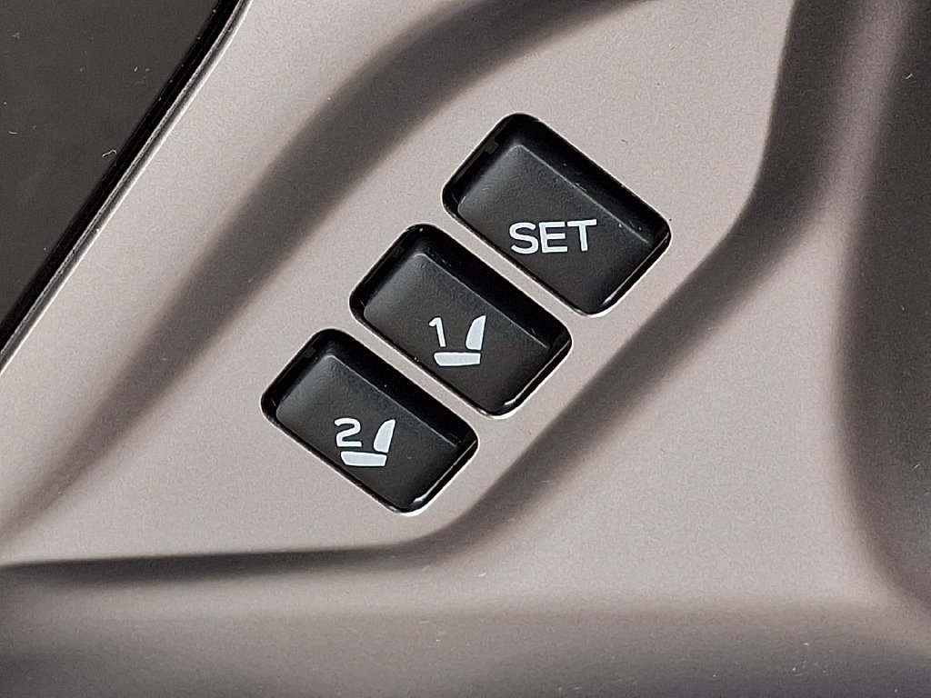 Certified 2023 Subaru Outback Touring AWD/4WD image 28