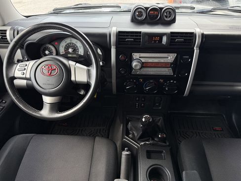 Used 2007 Toyota FJ Cruiser 4WD image 23