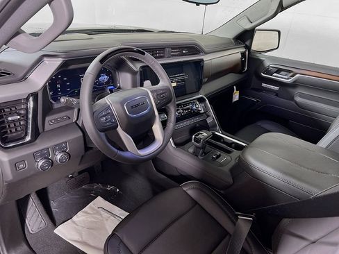 Used 2025 GMC Sierra 1500 Denali image 9
