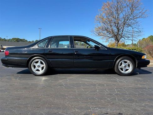 Used 1994 Chevrolet Caprice SS RWD image 27