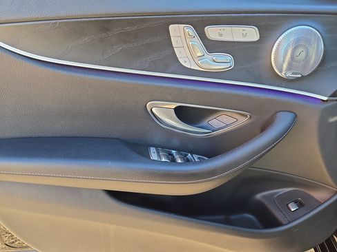 Used 2017 Mercedes-Benz E 300 image 15