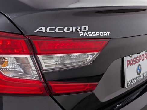 Used 2018 Honda Accord EX-L image 12