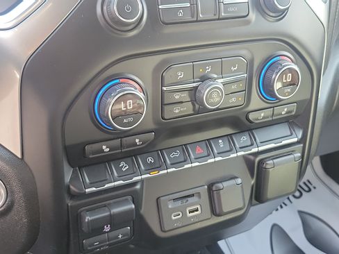 Used 2019 Chevrolet Silverado 1500 LT w/ All-Star Edition AWD/4WD image 29