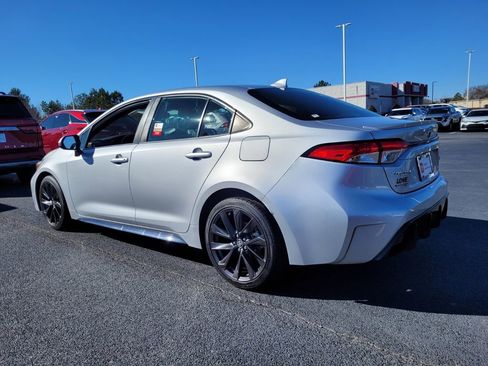 Certified 2023 Toyota Corolla SE w/ SE Premium Package image 9