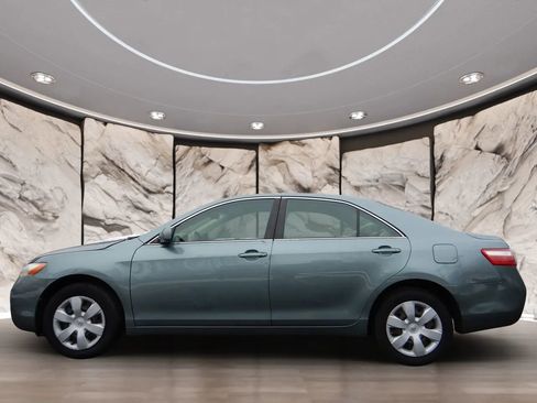 Used 2009 Toyota Camry LE image 10