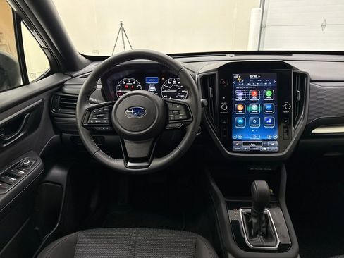 Used 2025 Subaru Forester Premium image 14