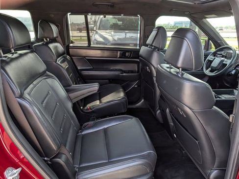 Used 2024 Hyundai Santa Fe Calligraphy FWD image 32