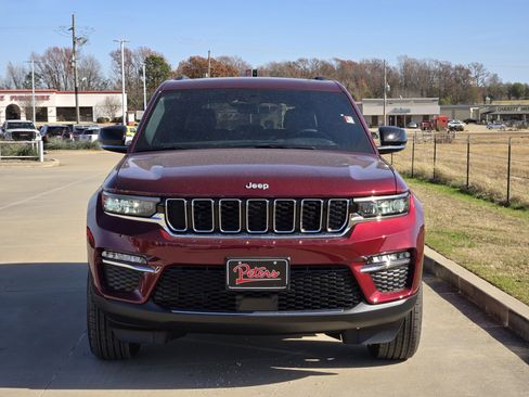 New 2025 Jeep Grand Cherokee Limited w/ Trailer Tow Package image 2