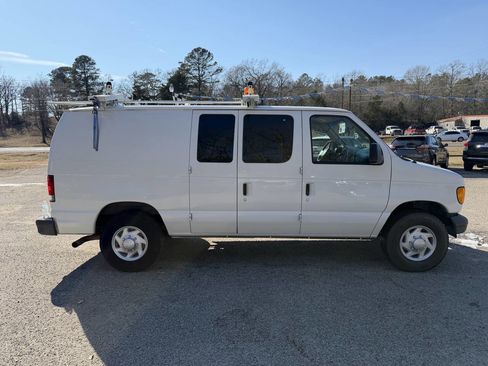 Used 2007 Ford E-250 and Econoline 250 E 250 3dr Cargo Van image 2