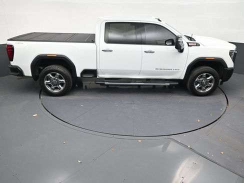 Used 2025 GMC Sierra 2500 SLT w/ SLT Premium Package AWD/4WD image 21
