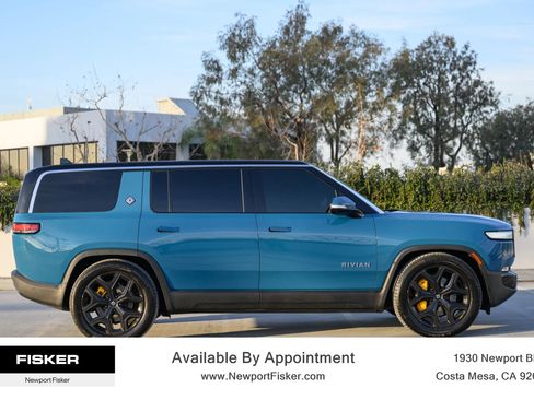 Used 2023 Rivian R1S Adventure image 7
