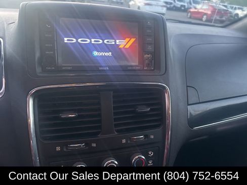 Used 2018 Dodge Grand Caravan SE image 12
