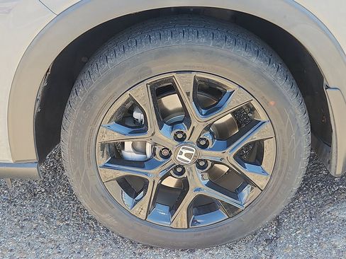 Used 2023 Honda HR-V Sport image 7