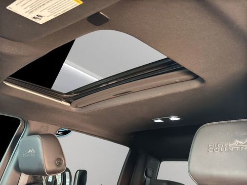 Used 2020 Chevrolet Silverado 1500 High Country w/ Technology Package image 17