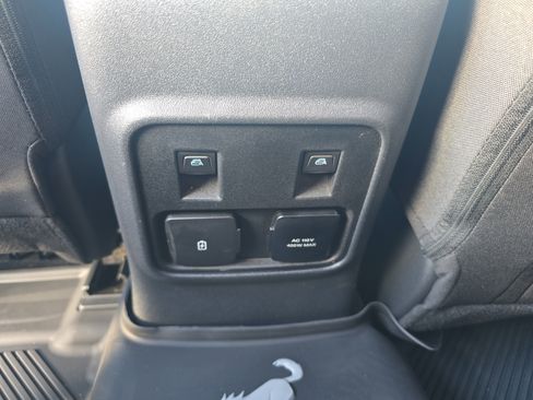 Used 2023 Ford Bronco Outer Banks image 16