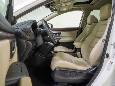 Used 2020 Honda CR-V Touring image 20