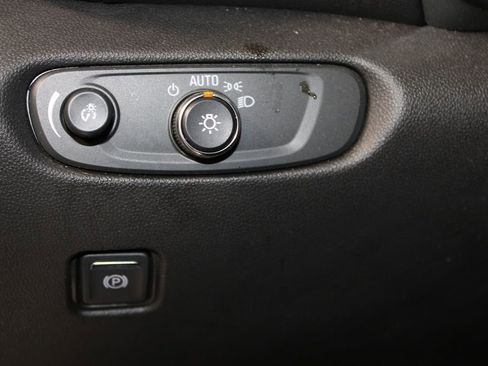 Used 2023 Chevrolet Blazer RS w/ Enhanced Convenience Package FWD image 21