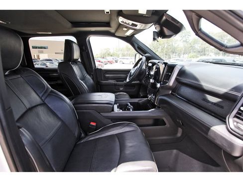 Used 2024 RAM 3500 Limited AWD/4WD image 26