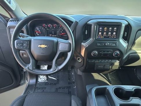 Certified 2023 Chevrolet Silverado 1500 Custom image 9