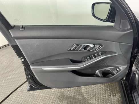 Used 2020 BMW 330i xDrive 330i xDrive w/ Driving Assistance Package image 9