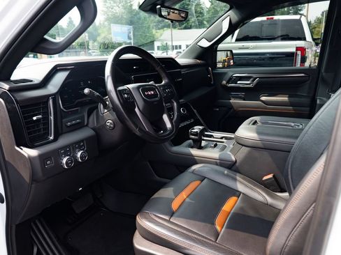 Used 2022 GMC Sierra 1500 AT4 w/ AT4 Premium Package AWD/4WD image 22
