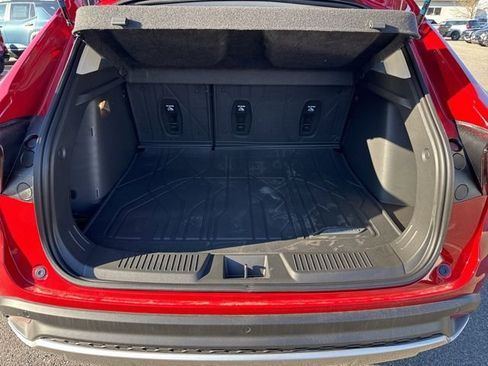 New 2026 Chevrolet Trax LT FWD image 5