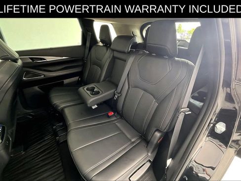 Certified 2025 INFINITI QX60 Luxe FWD image 32