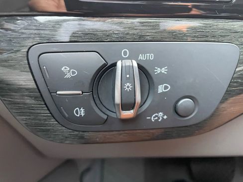 Used 2018 Audi Q7 3.0T Premium Plus w/ Premium Plus Package image 10