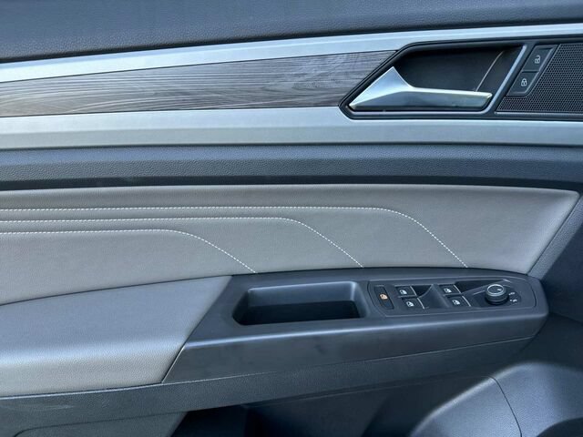 Used 2022 Volkswagen Atlas Cross Sport SE AWD/4WD image 11