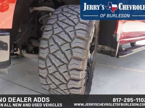 Used 2024 Chevrolet Silverado 1500 LT Trail Boss AWD/4WD image 11