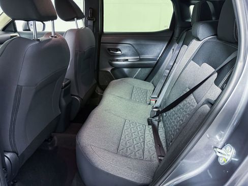 Certified 2025 Nissan Kicks SV image 29