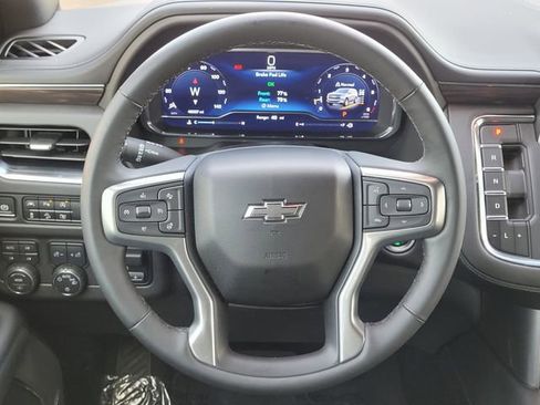 Used 2024 Chevrolet Tahoe Z71 w/ Z71 Off-Road Package AWD/4WD image 12
