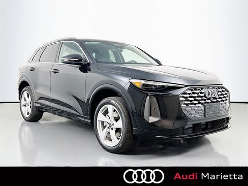 New 2025 Audi Q5 Premium Plus image 1