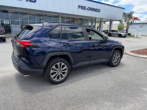 Used 2023 Toyota RAV4 XLE Premium FWD image 3