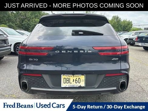 Used 2023 Genesis GV70 2.5T w/ Select Package AWD/4WD image 7