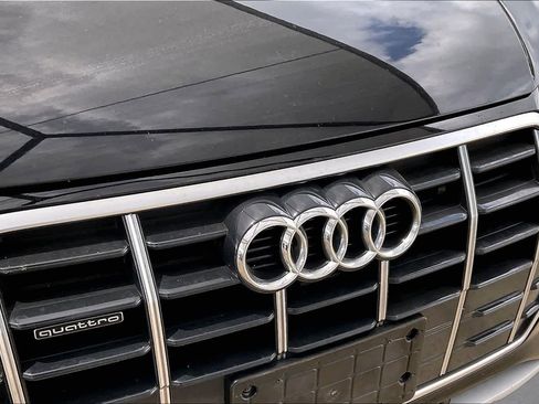 Used 2023 Audi Q5 2.0T Premium w/ Convenience Package AWD/4WD image 29