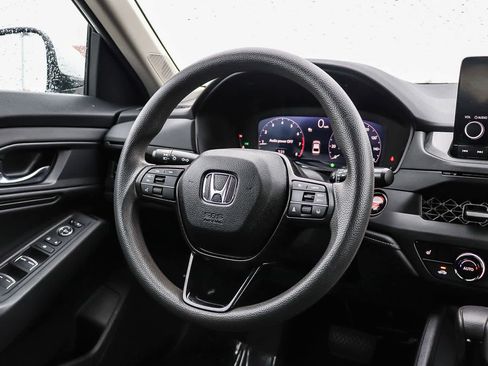 Used 2023 Honda Accord EX image 14