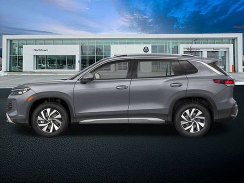 New 2025 Volkswagen Tiguan S image 3