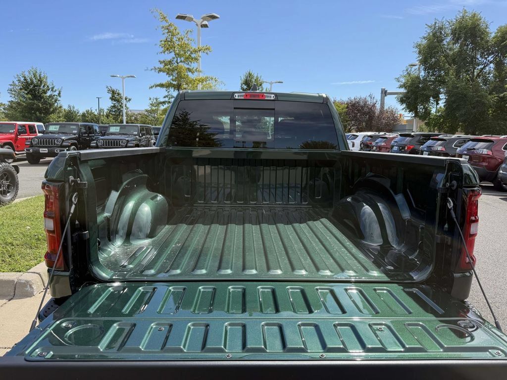 New 2027 RAM 1500 4x4 Crew Cab image 33