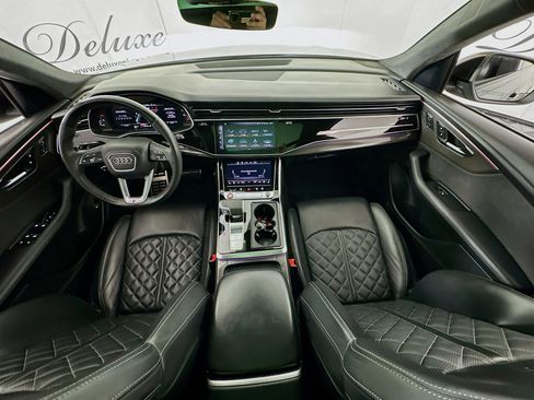 Used 2023 Audi SQ8 Premium Plus w/ SQ8 Luxury Package image 20