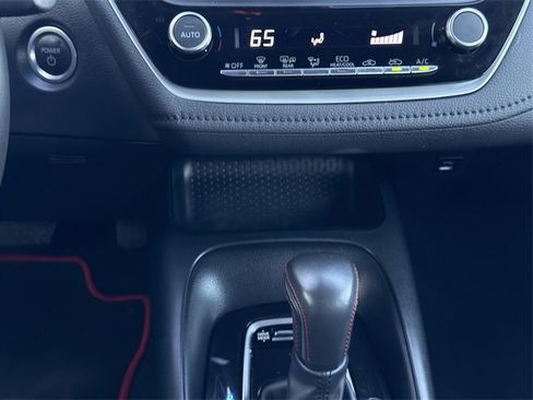 Used 2023 Toyota Corolla SE image 19