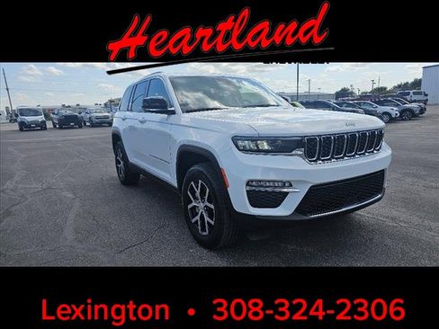 Used 2024 Jeep Grand Cherokee Limited image 1