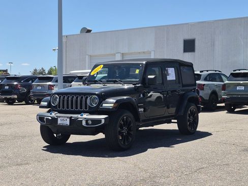 Used 2024 Jeep Wrangler Unlimited Sahara AWD/4WD image 4