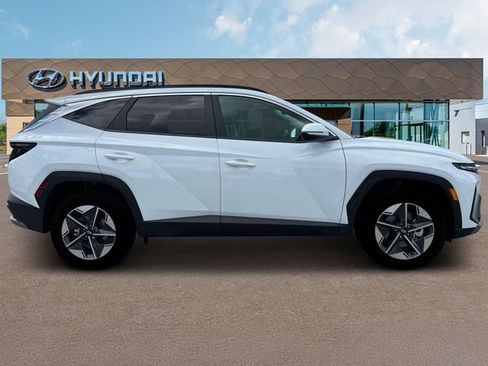 New 2025 Hyundai Tucson SEL AWD/4WD image 9